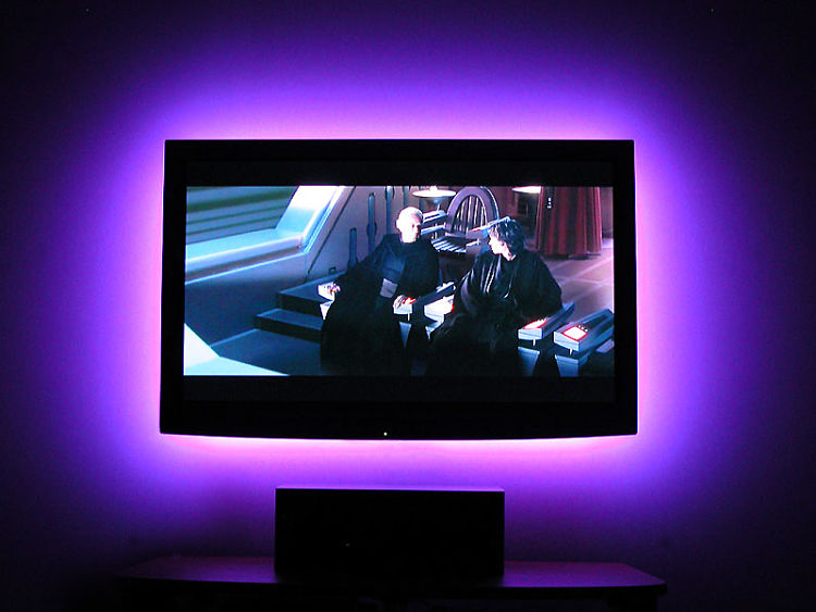 Bande ruban LED TV pour éclairer derrière la télé 