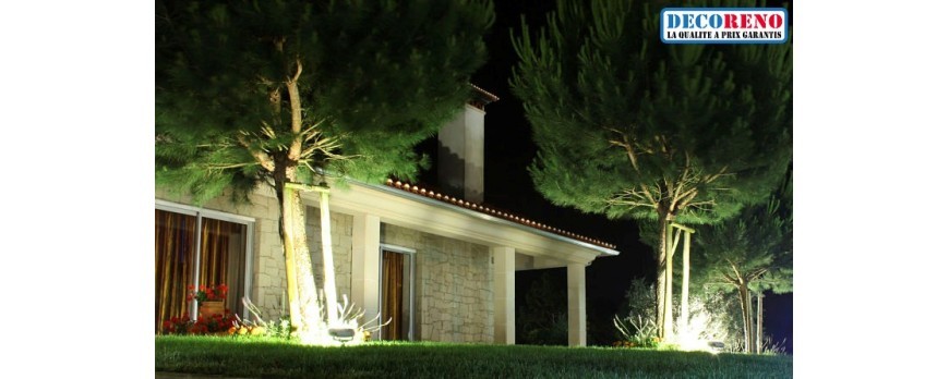 Les projecteurs led ! L’ idéal pour mettre en valeur votre jardin et vos espaces extérieurs !